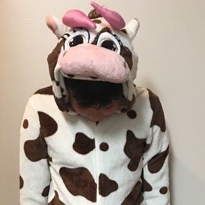 🌵5/$25🌵Secret Treasures women’s xs cow pajamas